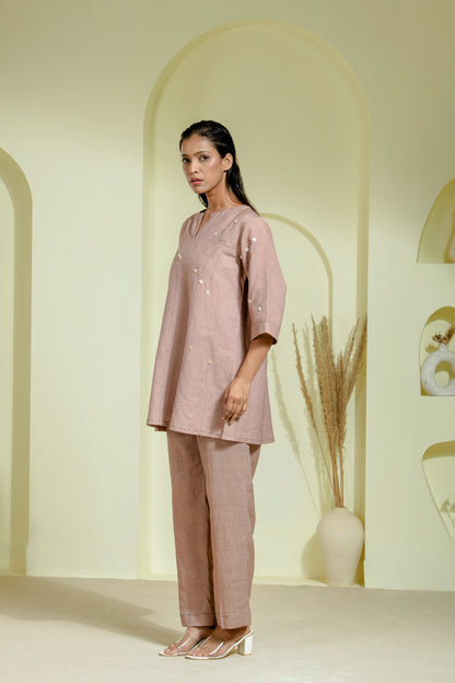 Kurta set with mirror work embellishments and straight pants