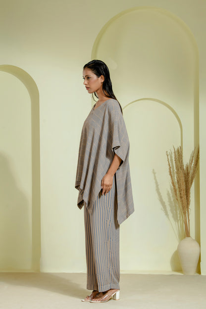 Relaxed-fit poncho-style top